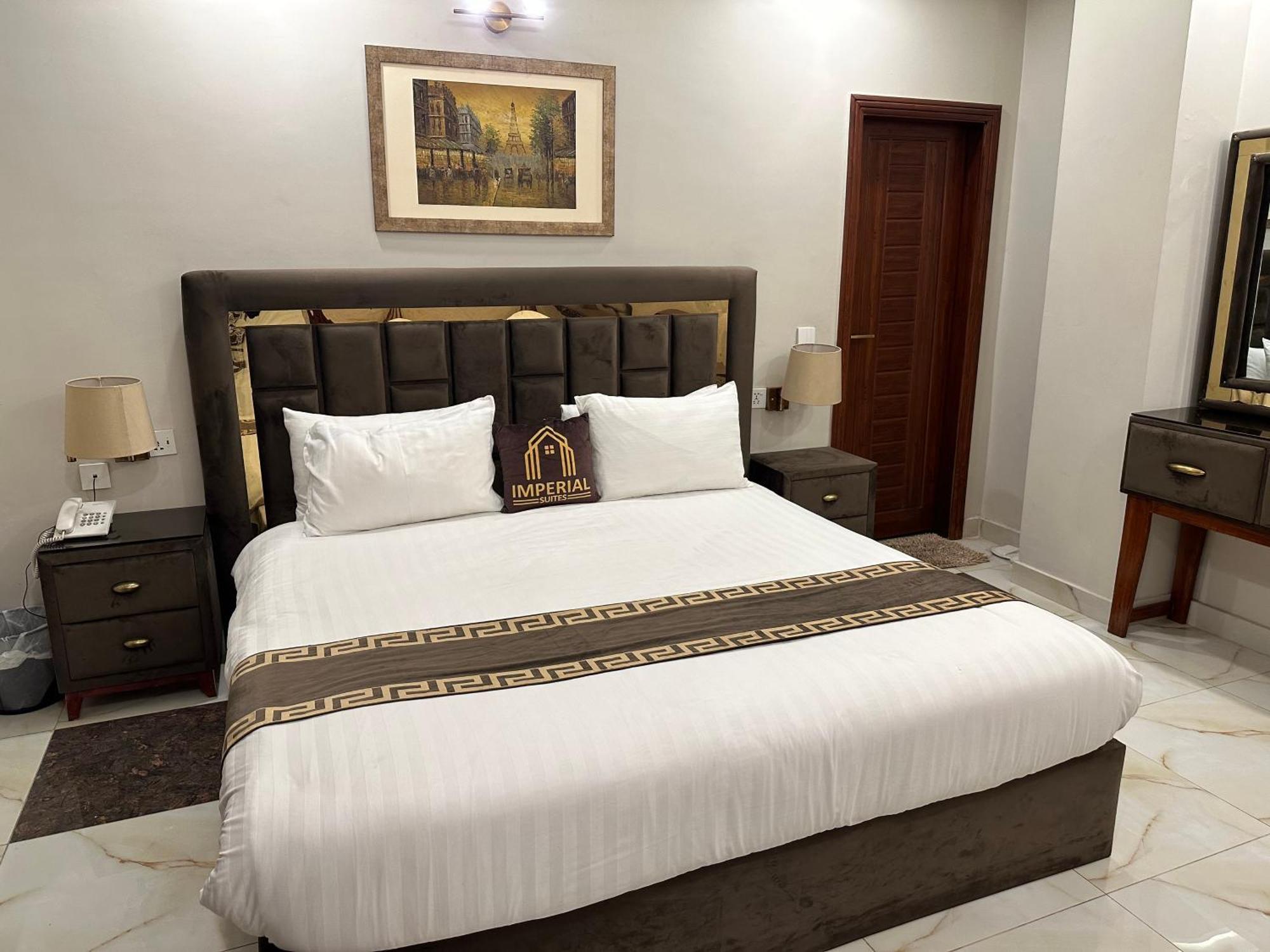 Imperial Suites Lahore Eksteriør billede