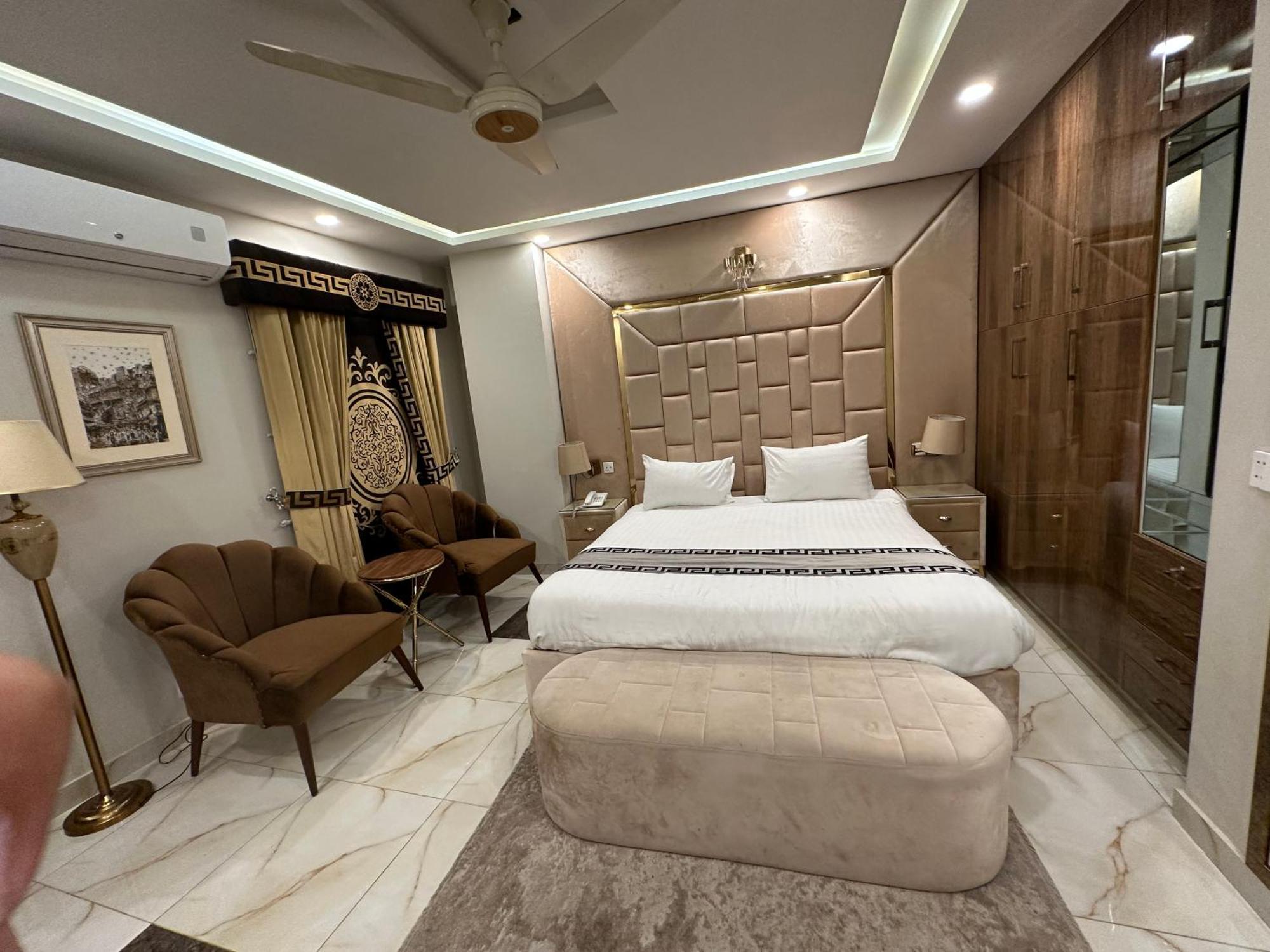 Imperial Suites Lahore Eksteriør billede