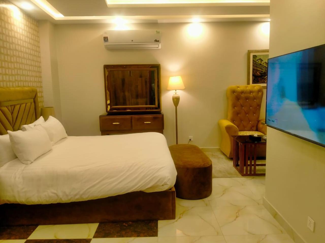 Imperial Suites Lahore Eksteriør billede